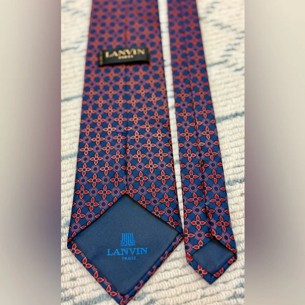LANVIN Paris Men’s Silk Necktie Navy BlueRed Geometric Floral Pattern France